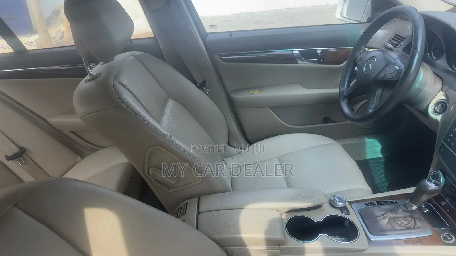 Mercedes-Benz C300 2011 White