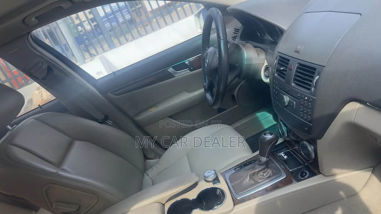 Mercedes-Benz C300 2011 White