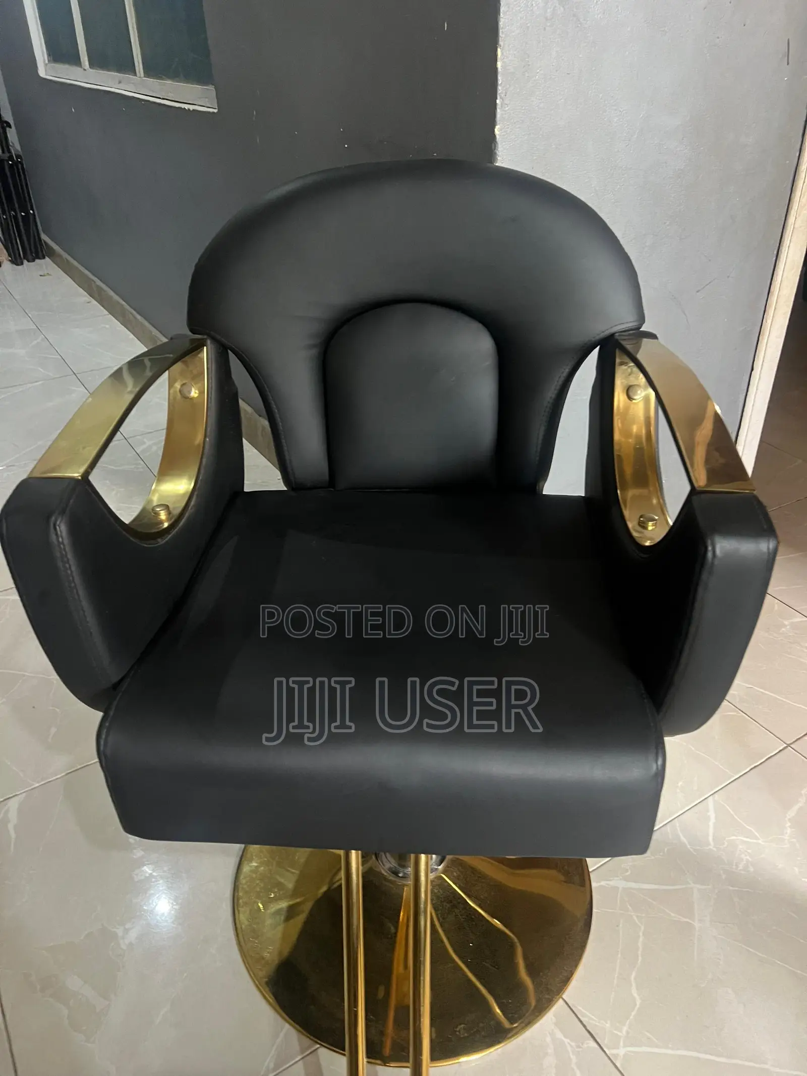 Black Salon Chair