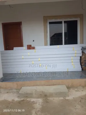 Bulk of Rain Pipe Hooks