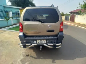 Nissan Xterra SE 2008 Gold