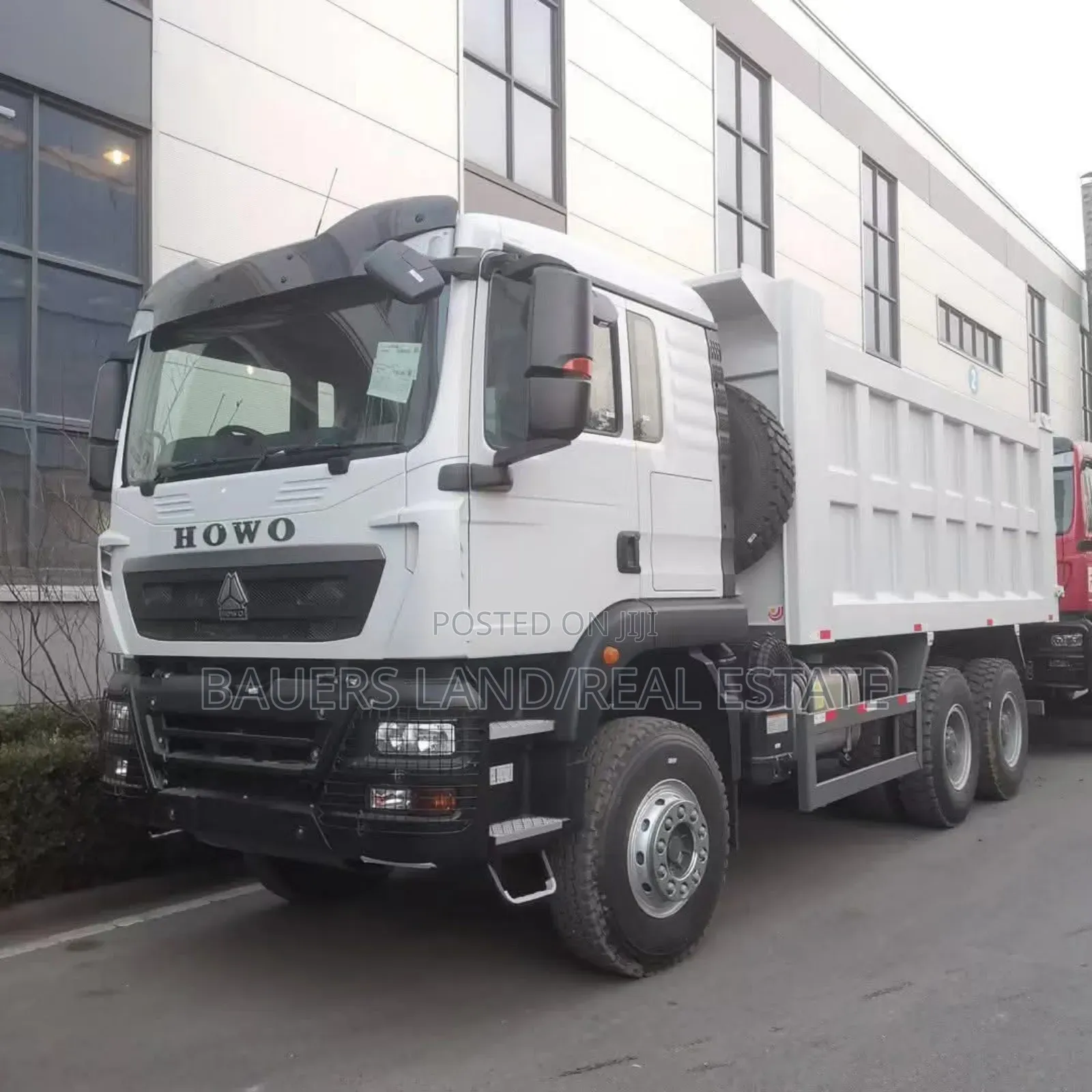 Sinotruk N7 8×4 Trucks