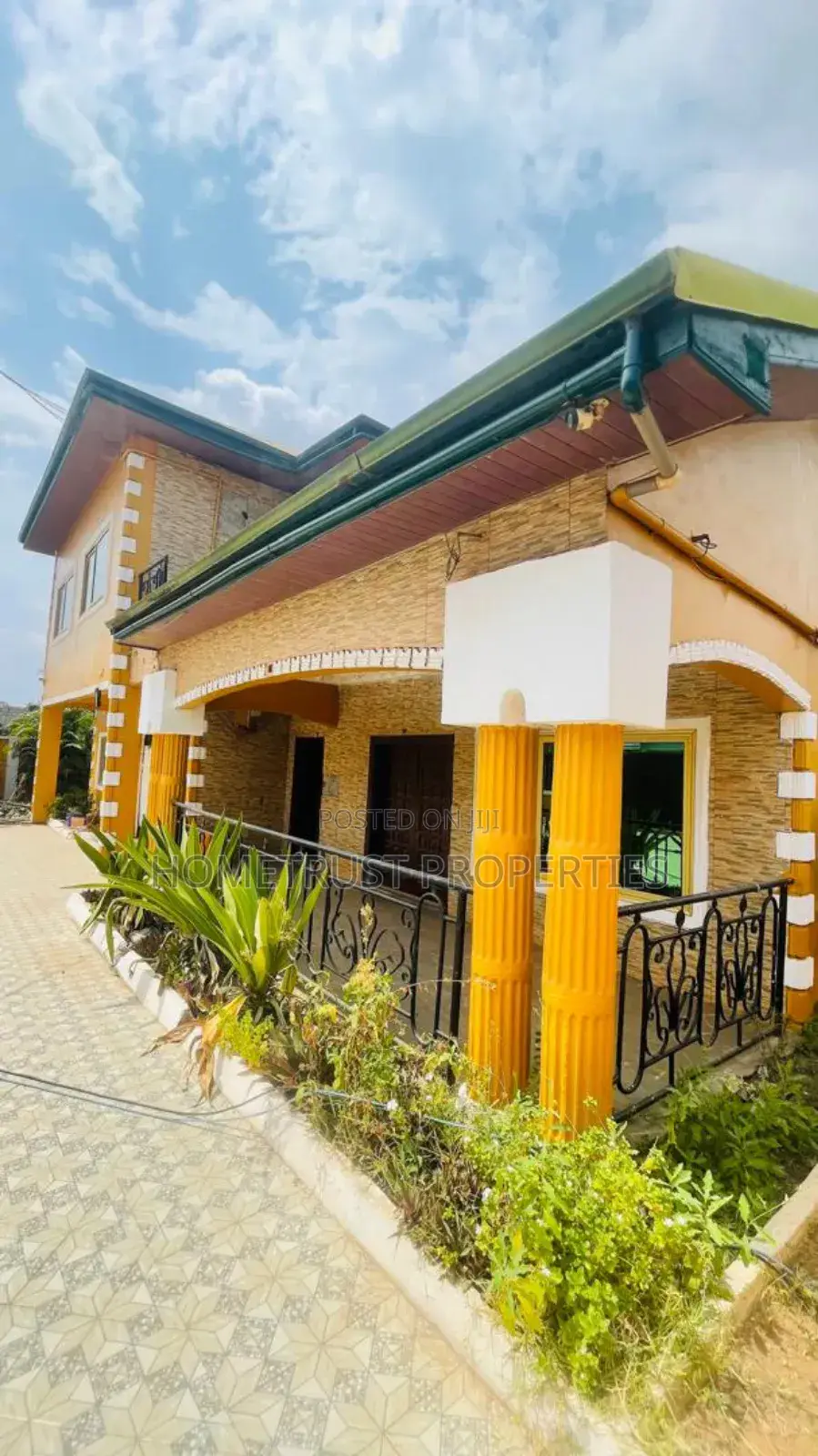 6bdrm House in Hometrust Properties, Housing Down for sale