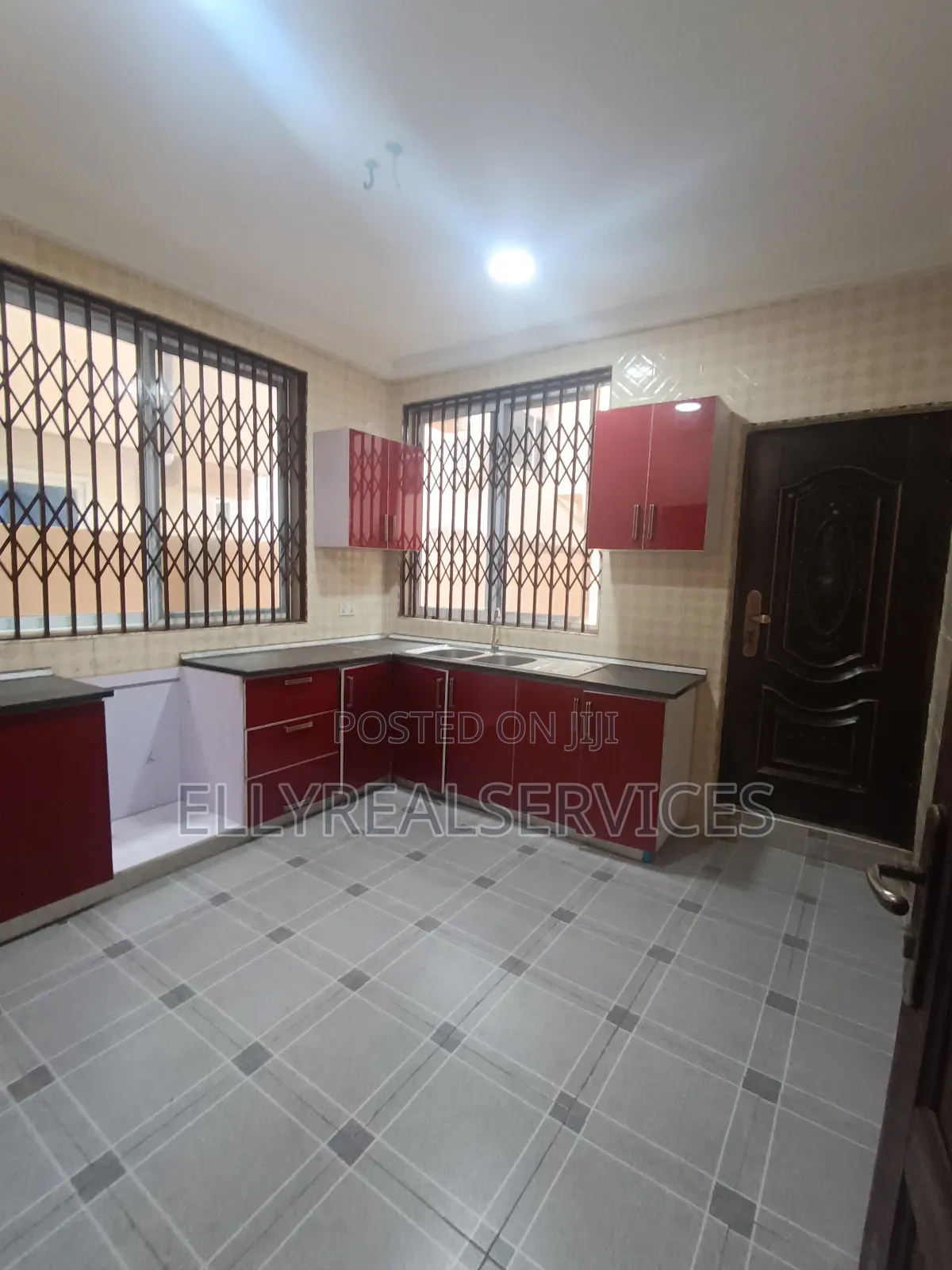 3bdrm House in Elly Real Services, Pentecost for rent