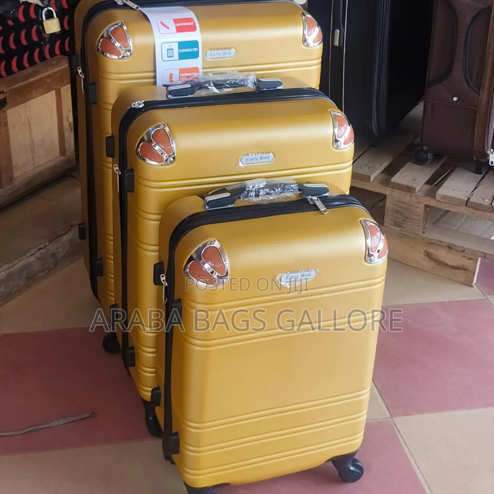 3sets Anti Crack Unbreakable Travel or Marriage Suitcases.