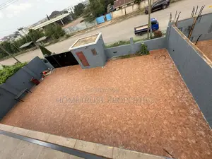 4bdrm Duplex in Hometrust Properties, Nmai-Dzorn for rent