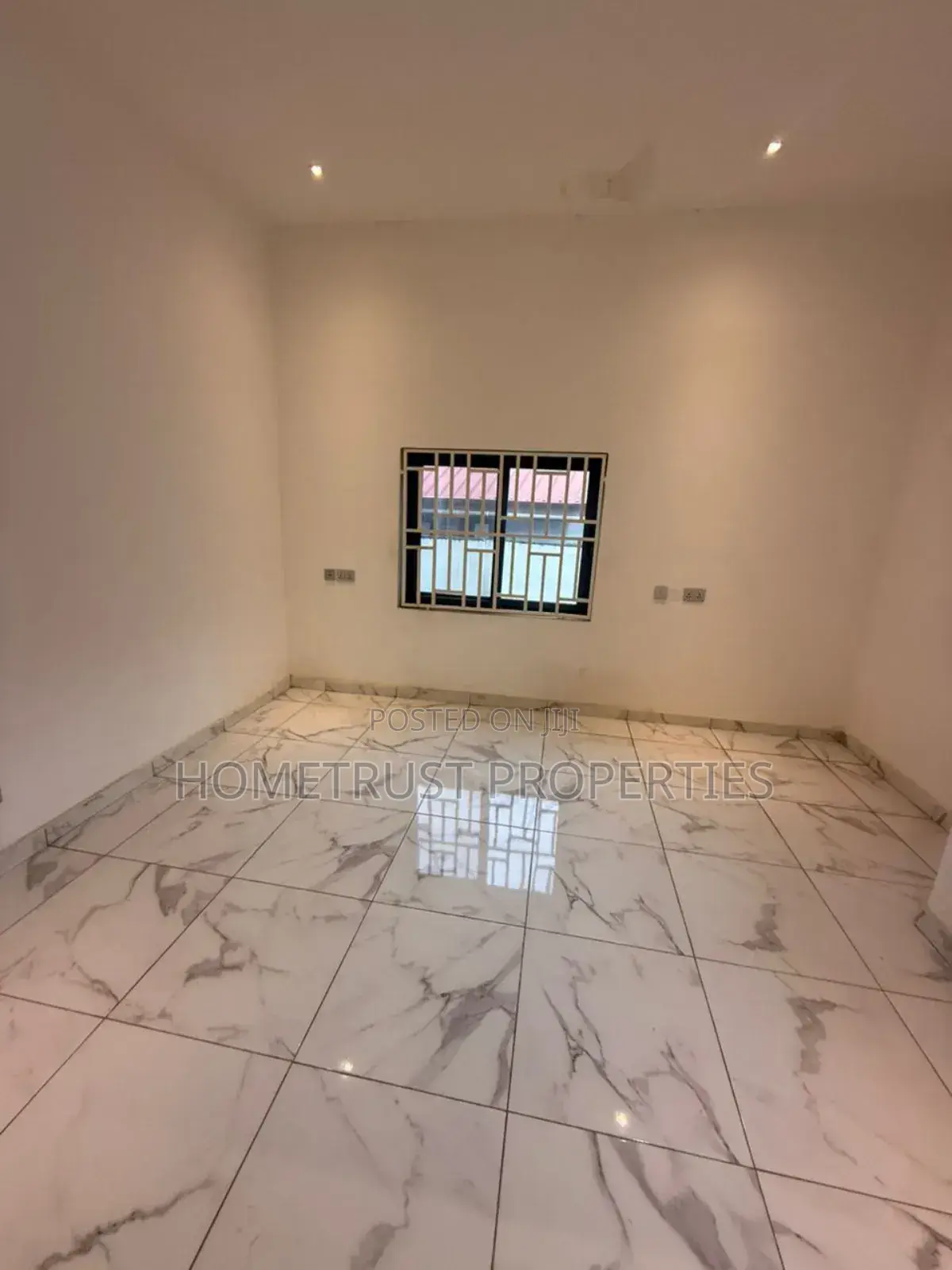 4bdrm Duplex in Hometrust Properties, Nmai-Dzorn for rent