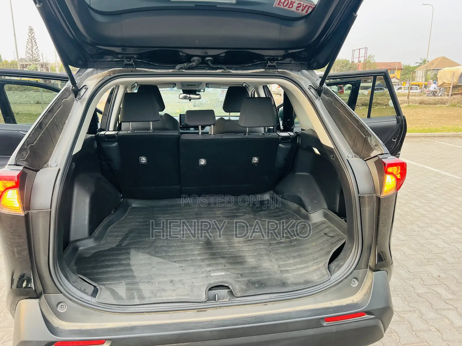 Toyota RAV4 2023 Black