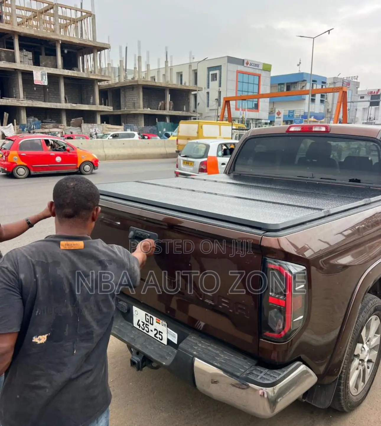 Toyota Tundra 2017-25 Bucket Cover