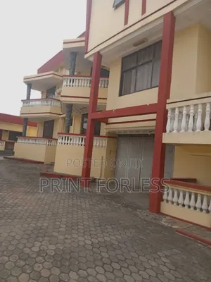 10bdrm Mansion in Ladelle Estate, Asoredanho for sale