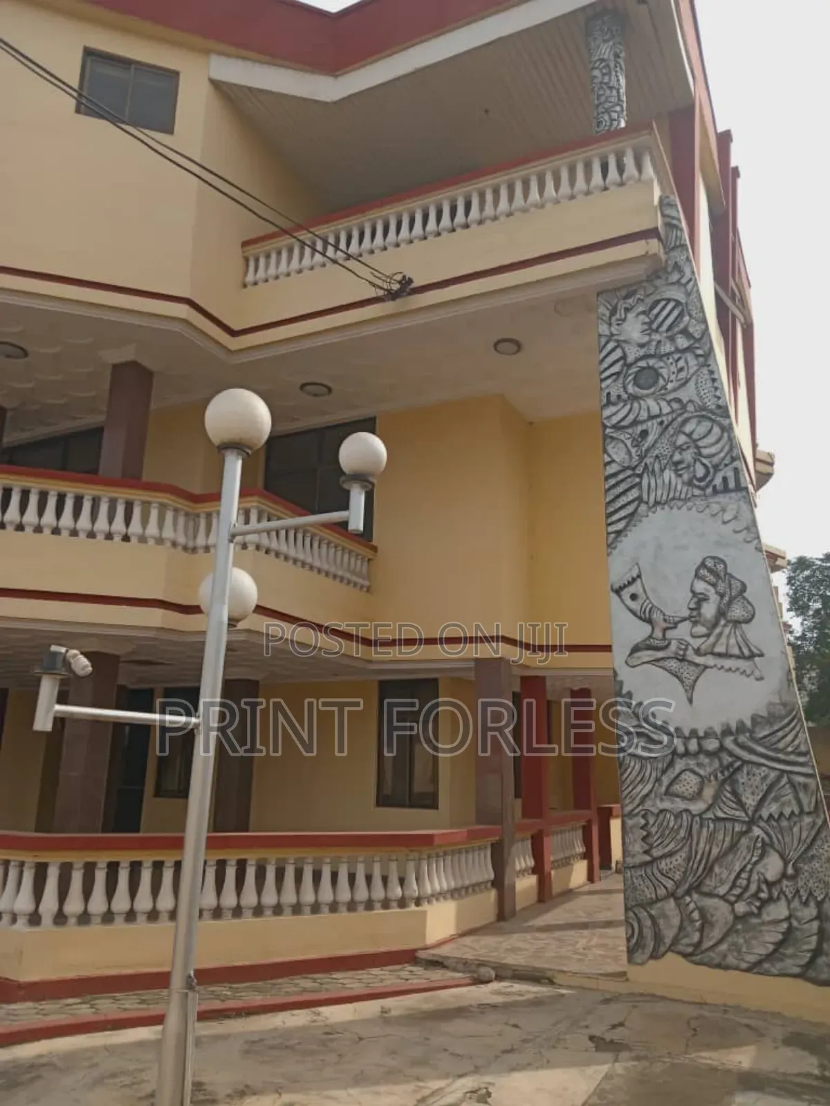 10bdrm Mansion in Ladelle Estate, Asoredanho for sale