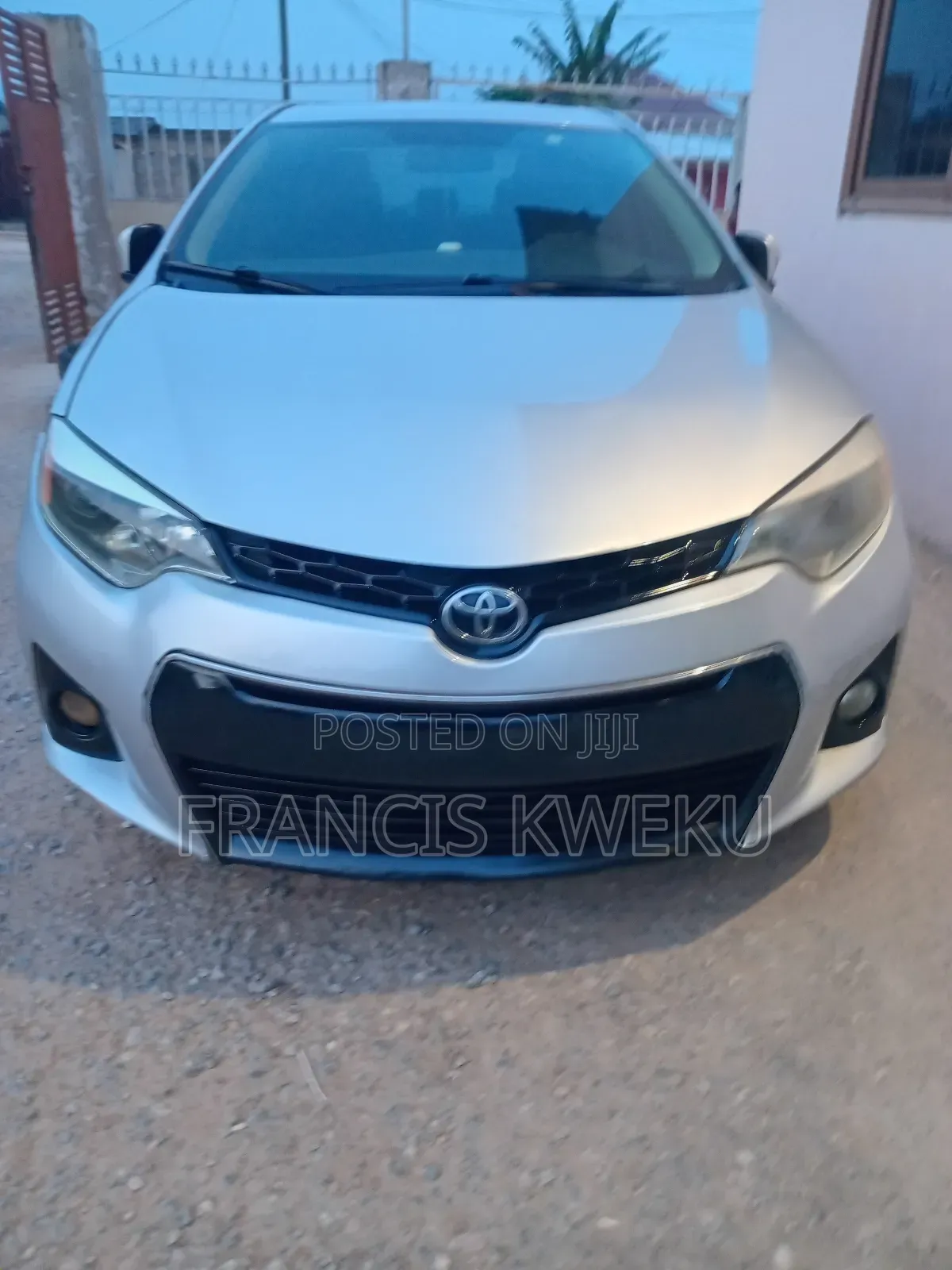 Toyota Corolla 2016 Silver