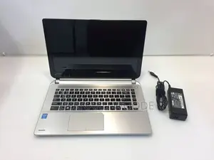 Laptop Toshiba Satellite BE45 8GB Intel Core i5 HDD 1T