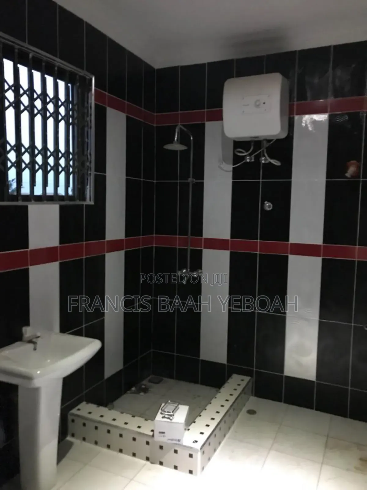 5bdrm Mansion in Shining Star Real, Accra Metropolitan for sale