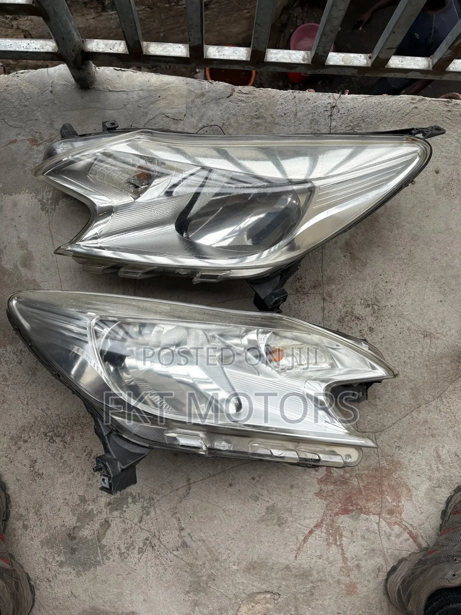 Nissan Note Headlight 2011,2012,2013,2014,2015,2016