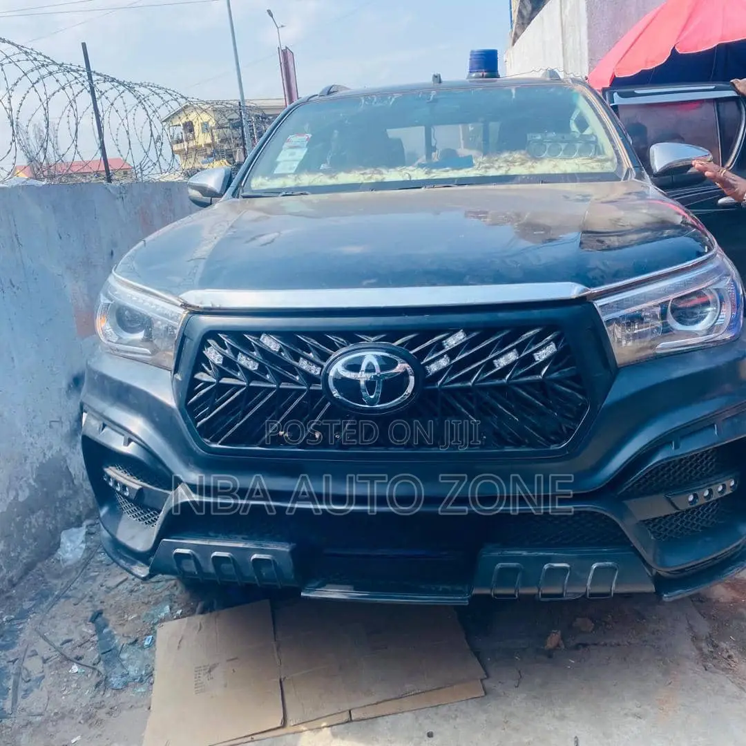 Toyota Hilux 2017-19 Complete Spec Bumper