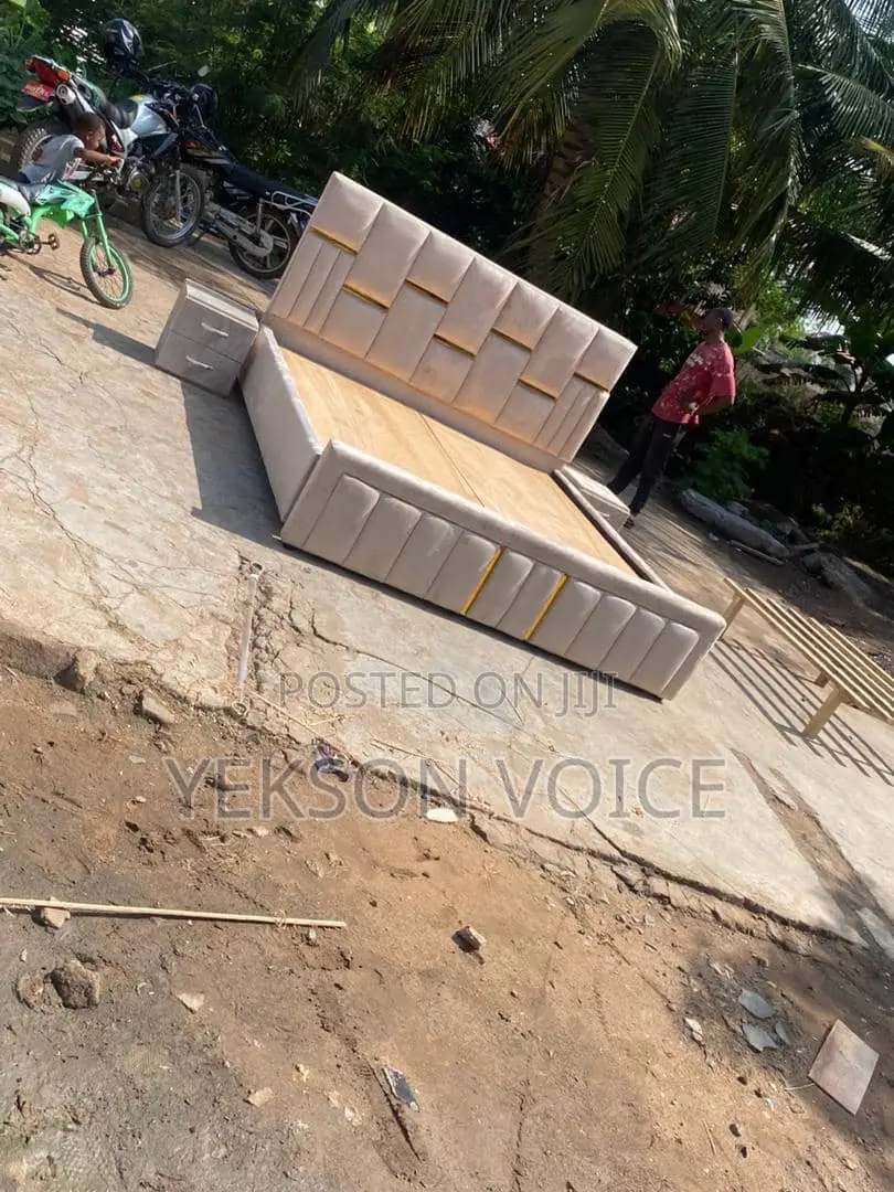 Executive Queen Size Bed Frame With Drawers