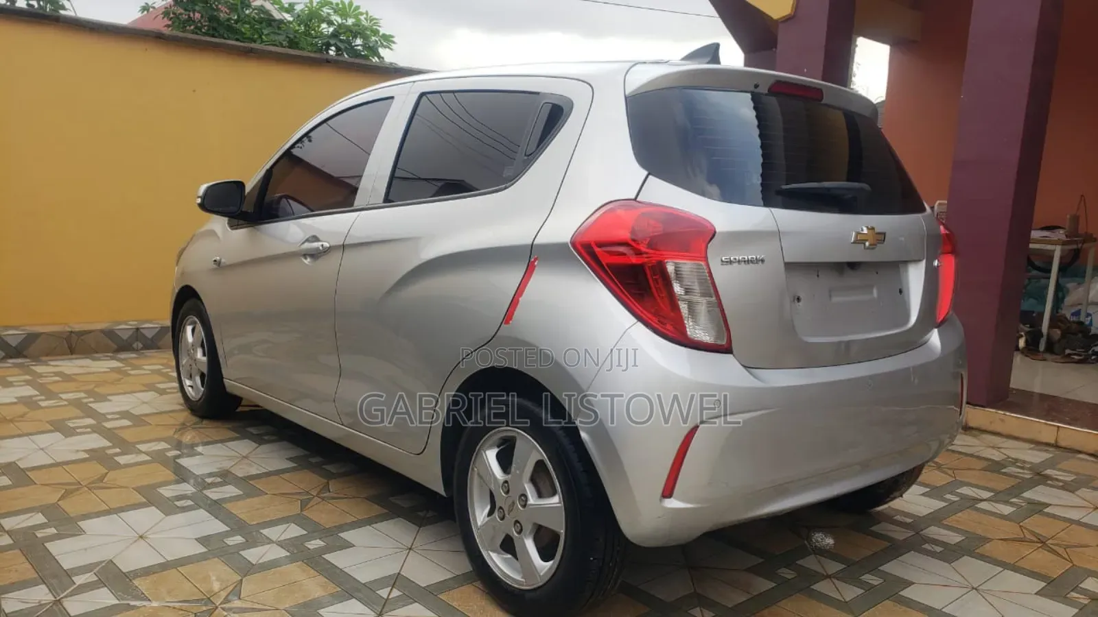 Chevrolet Spark 2018 Silver