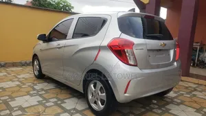 Chevrolet Spark 2018 Silver