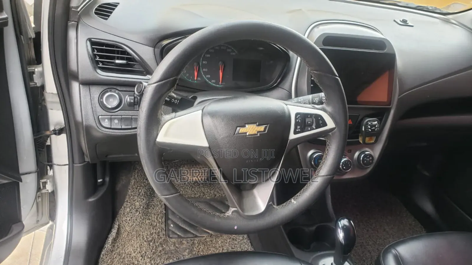 Chevrolet Spark 2018 Silver