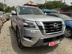Nissan Patrol 2021 Silver