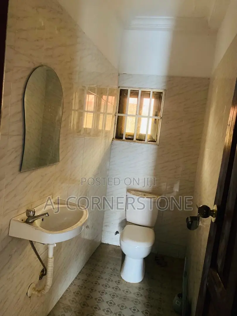 4bdrm House in Amasaman for rent