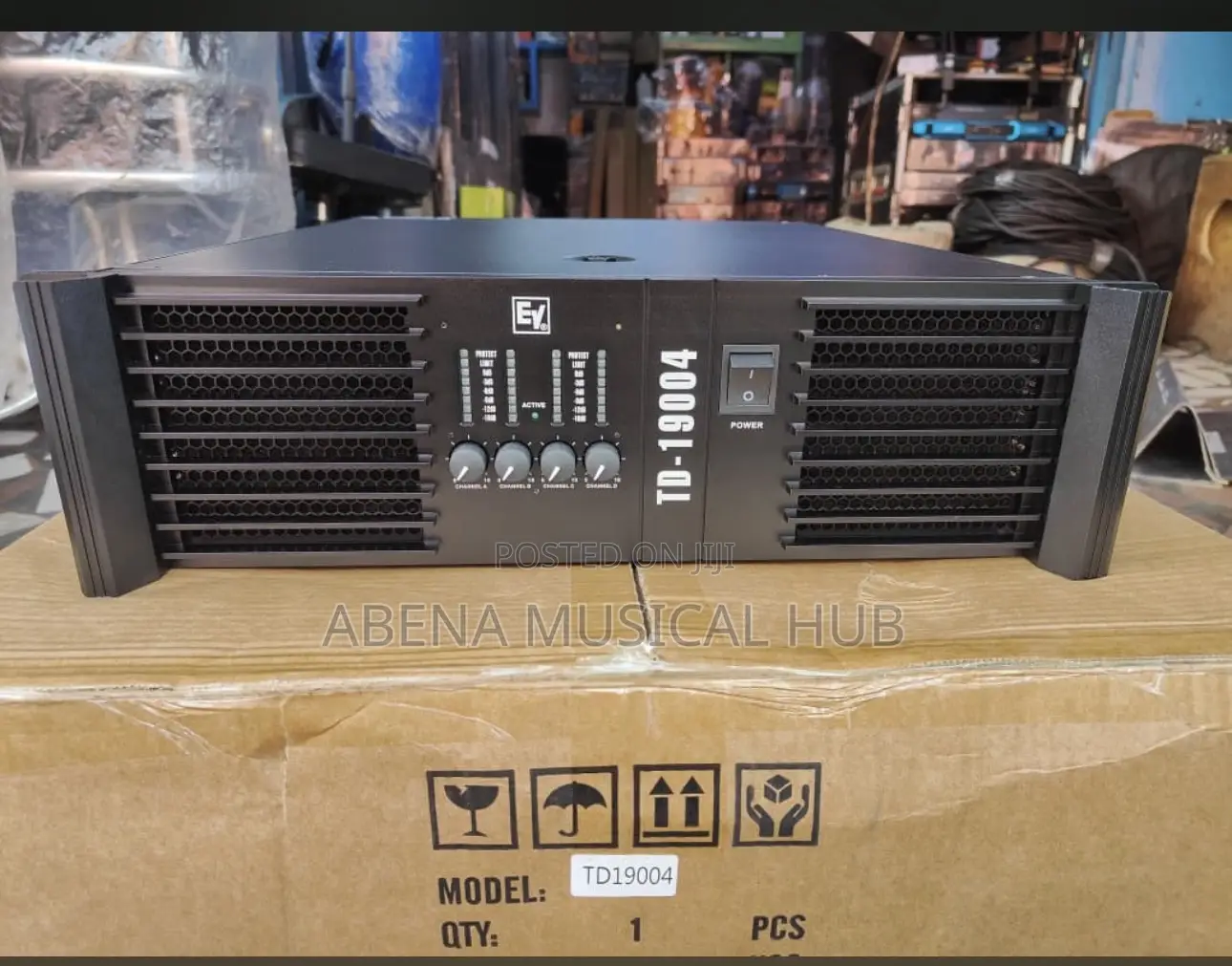 Ev Td-19004 Four Channel Bass Amplifier