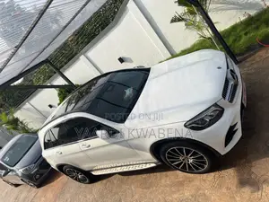 Mercedes-Benz GLC-Class 2019 Off white