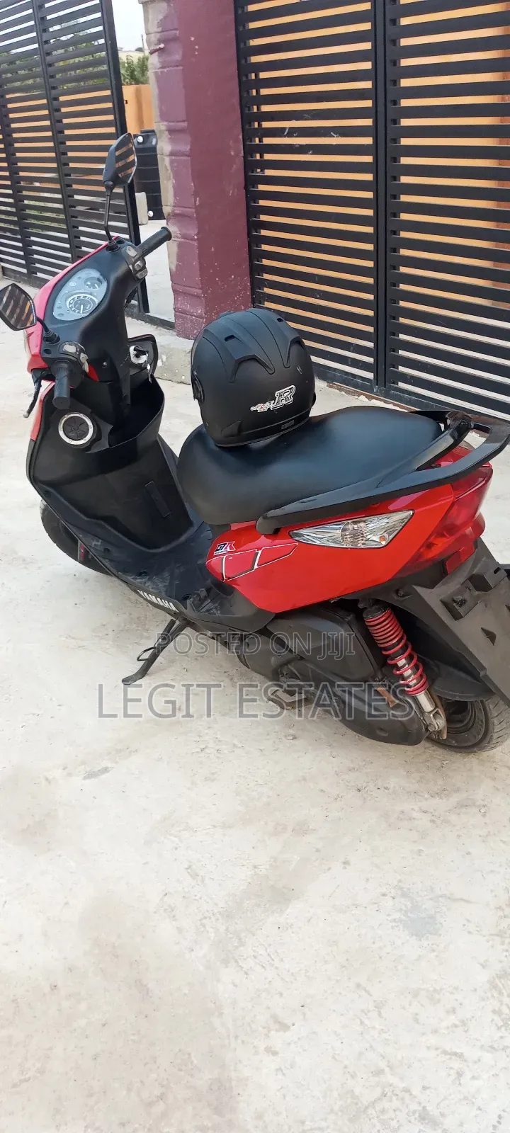 Yamaha 2018 Red