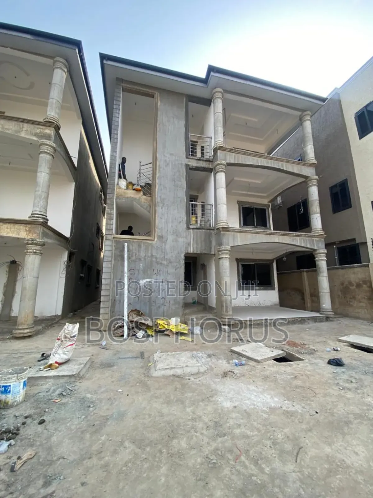 2bdrm Apartment in Lapaz Nyamekye, Nyanmekye for rent