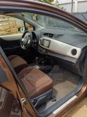 Toyota Vitz 1.3 FWD 5dr 2014 Brown