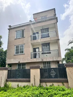 5bdrm House in Amasaman for sale