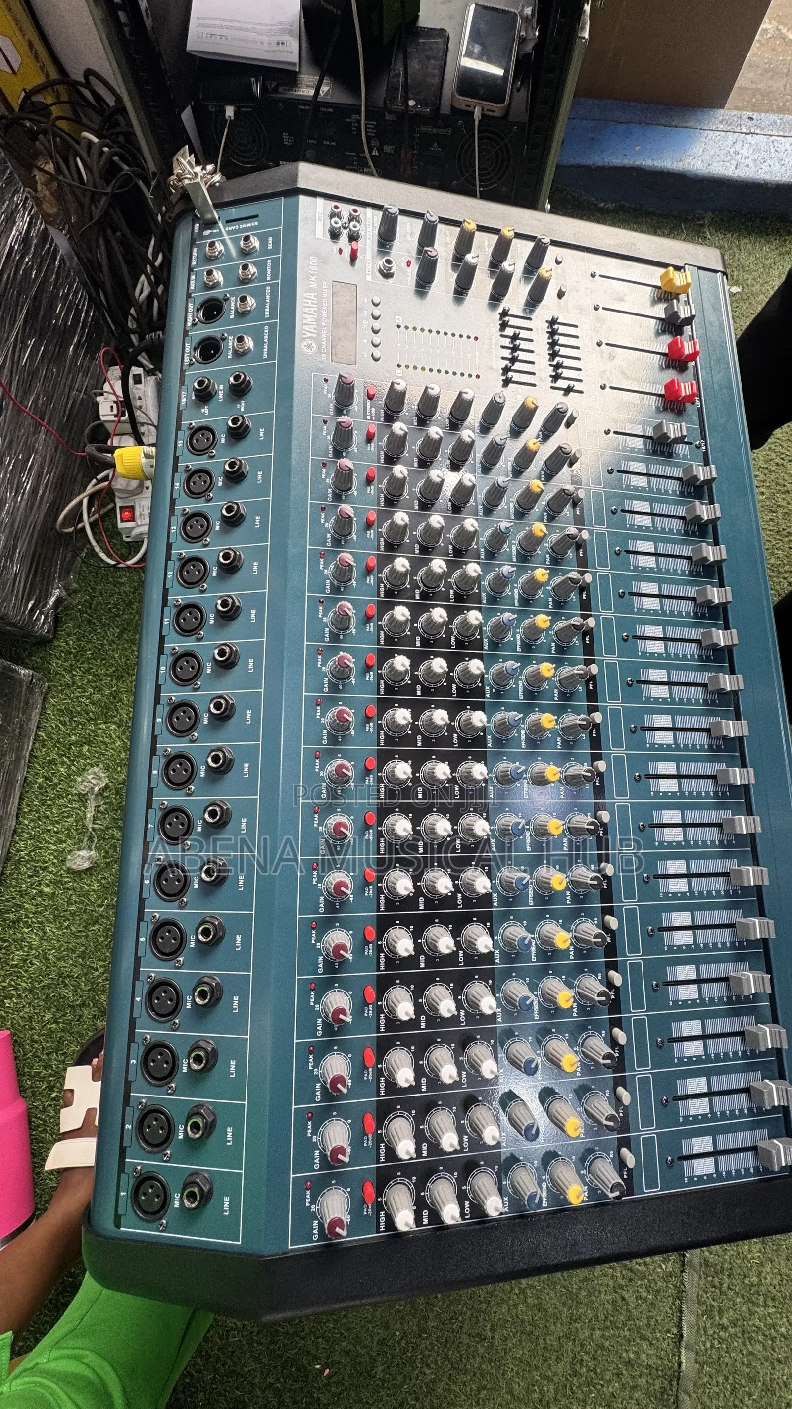 Yamaha Mk Power Mixer 16 Channel