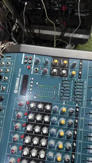 Yamaha Mk Power Mixer 16 Channel