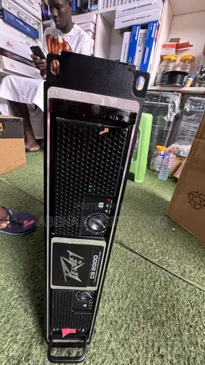 Peavey Cs 2000 Mid Amplifier