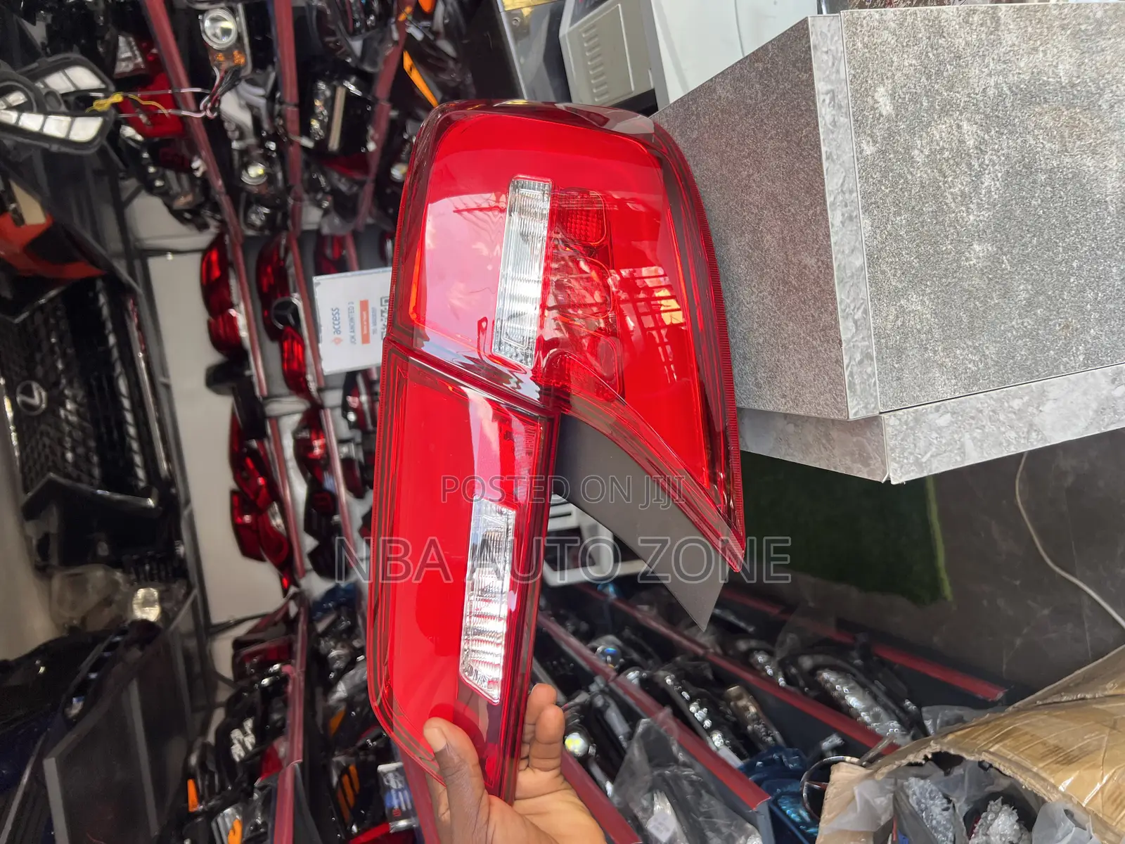Camry Spider 2012-14 Spec Tail Light Set With Boot Light Complete