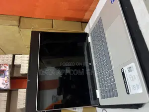 New Laptop HP OmniBook 5 Flip 8GB Intel Core 5 SSD 512GB