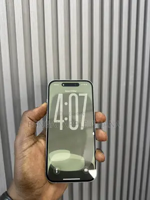 Apple iPhone 15 128 GB Green