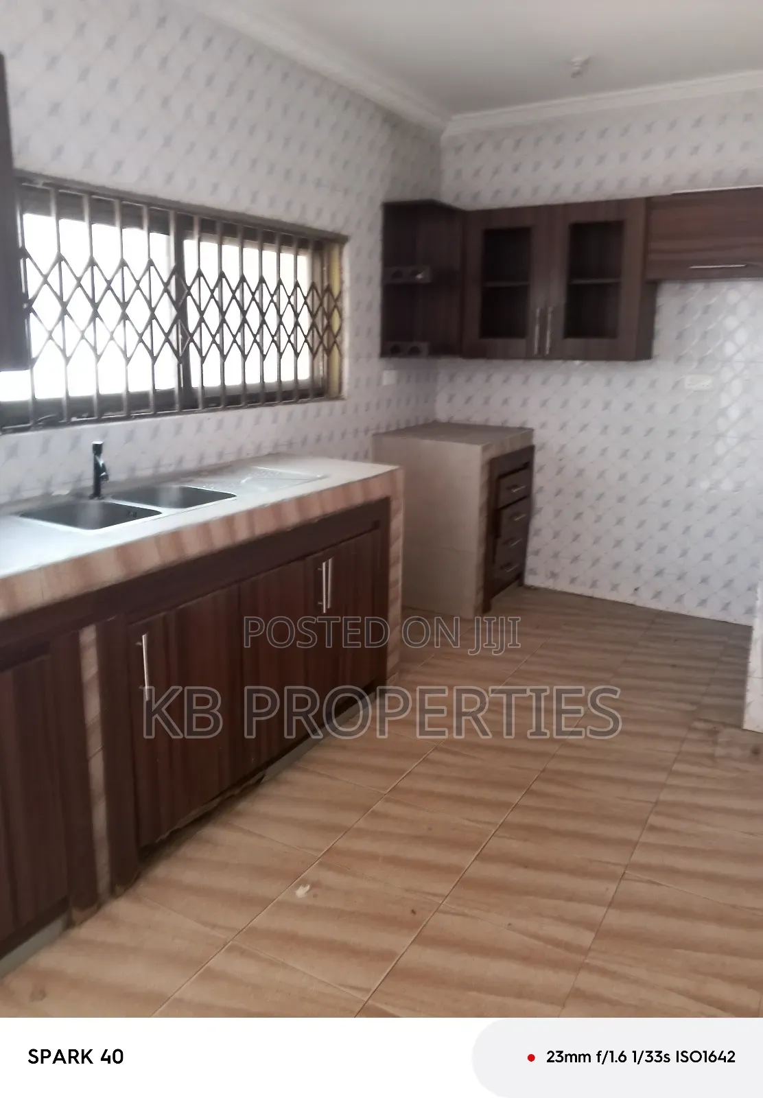 6bdrm House in Kb Properties, Spintex for rent