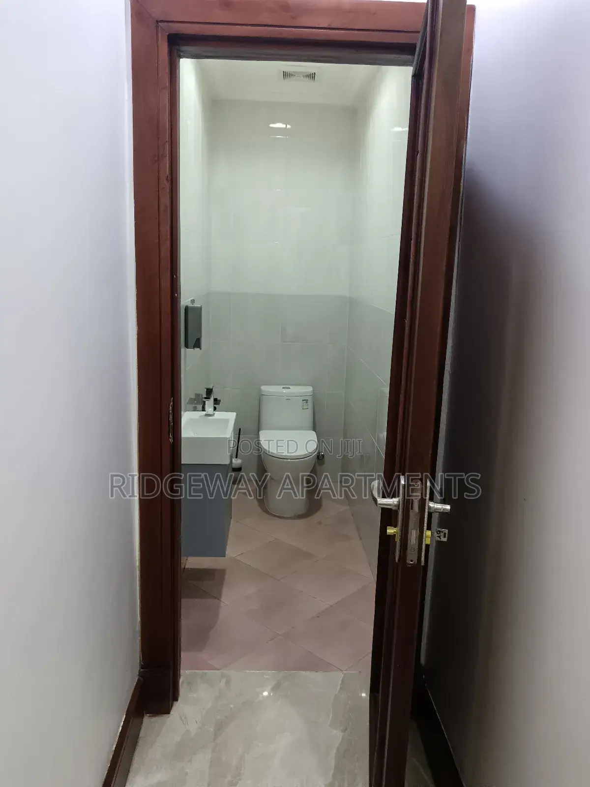 Furnished 2bdrm Apartment in Ridgeway Apartments, Tseaddo for rent