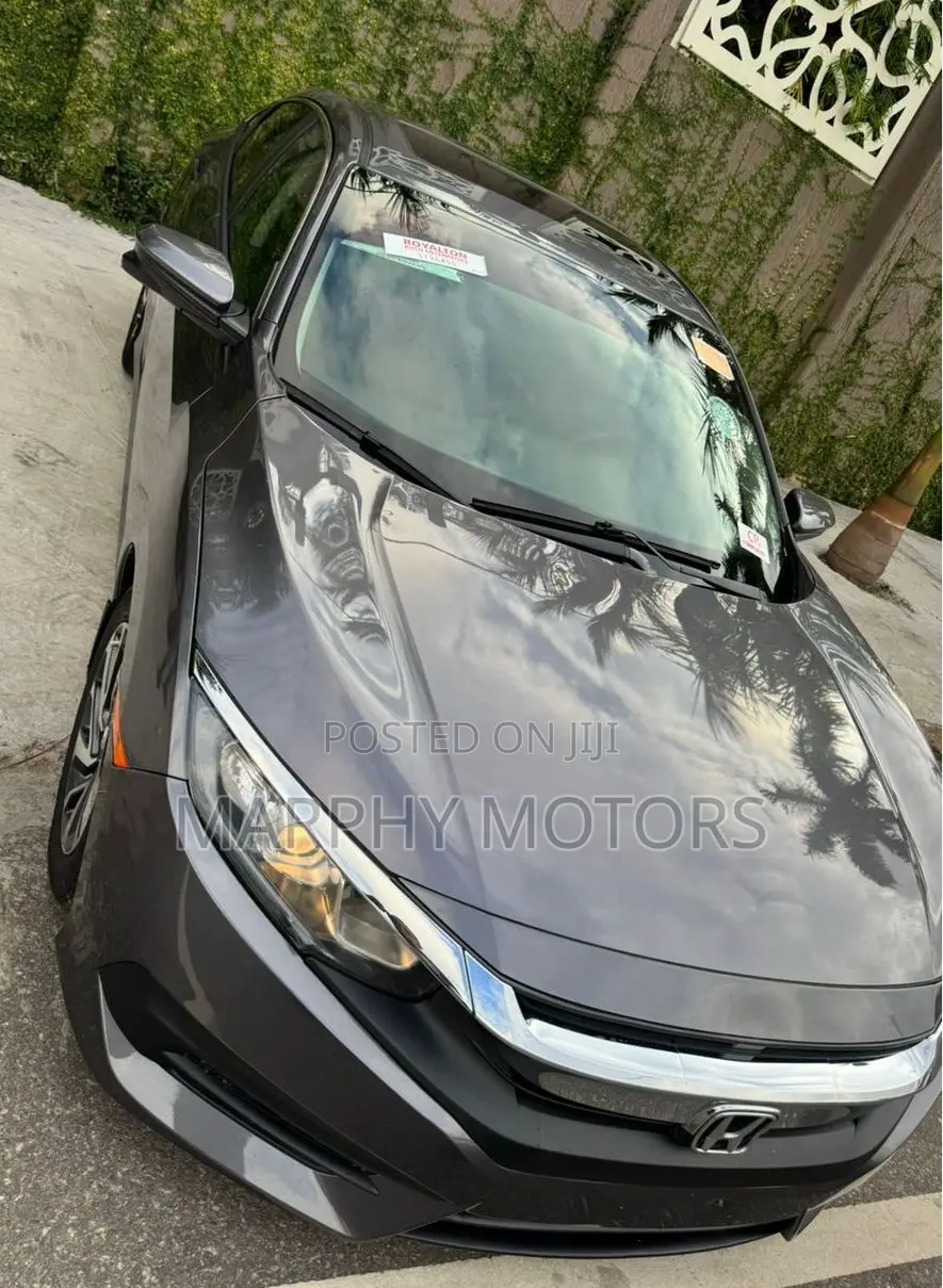 Honda Civic EX 4dr Sedan (2.0L 4cyl) 2017 Gray