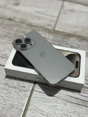 Apple iPhone 15 Pro Max 256 GB Silver