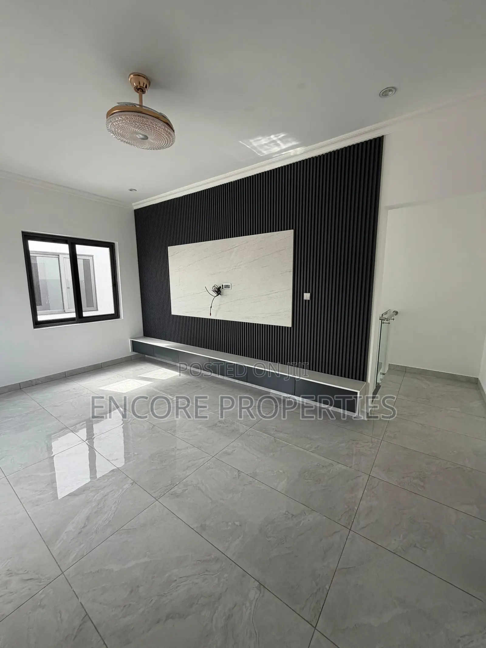 5bdrm House in East Legon for rent