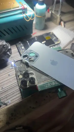 Phones Technician