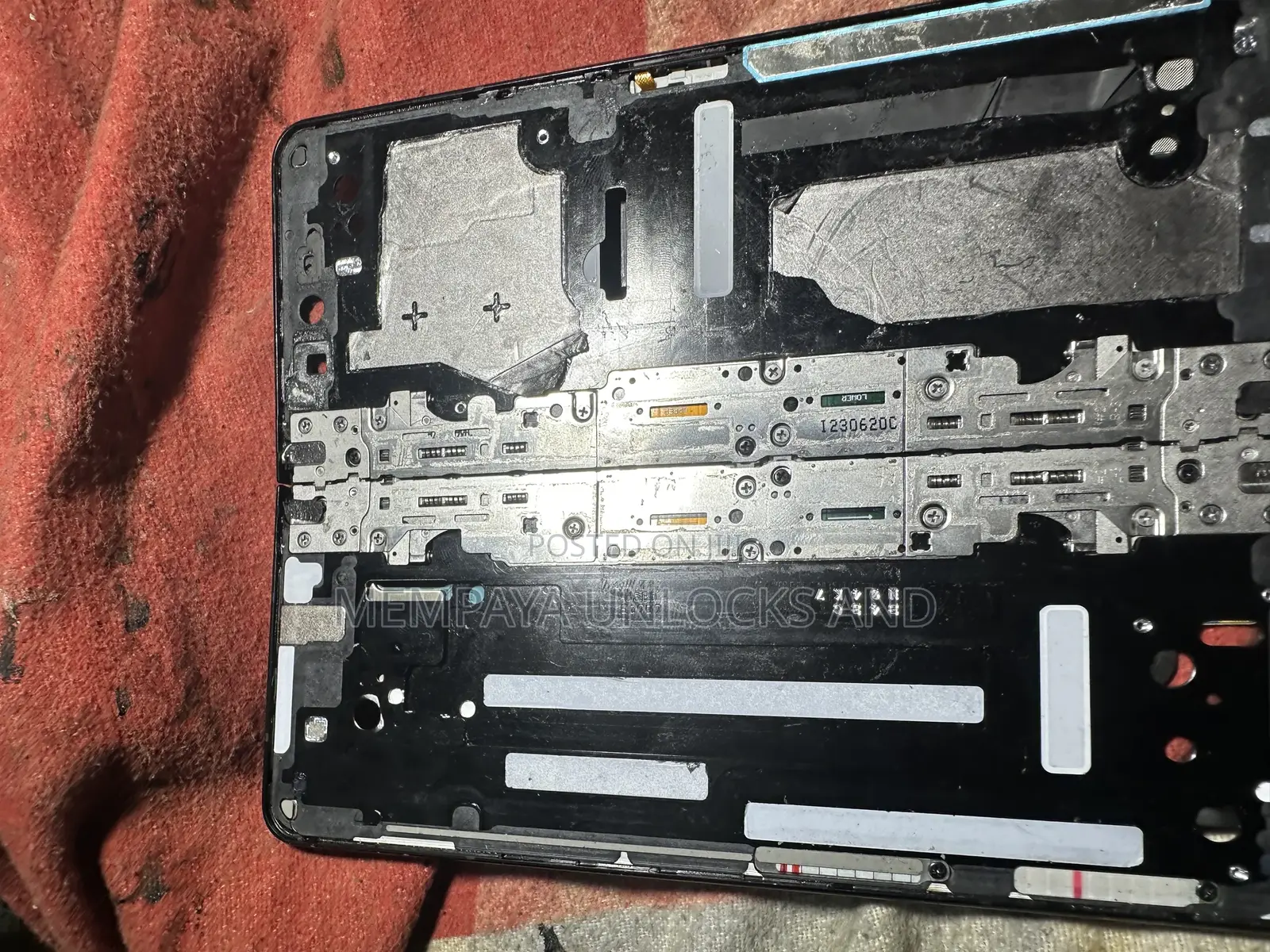 Phones Technician