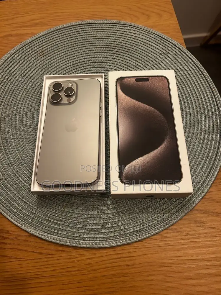 Apple iPhone 15 Pro Max 256 GB Silver