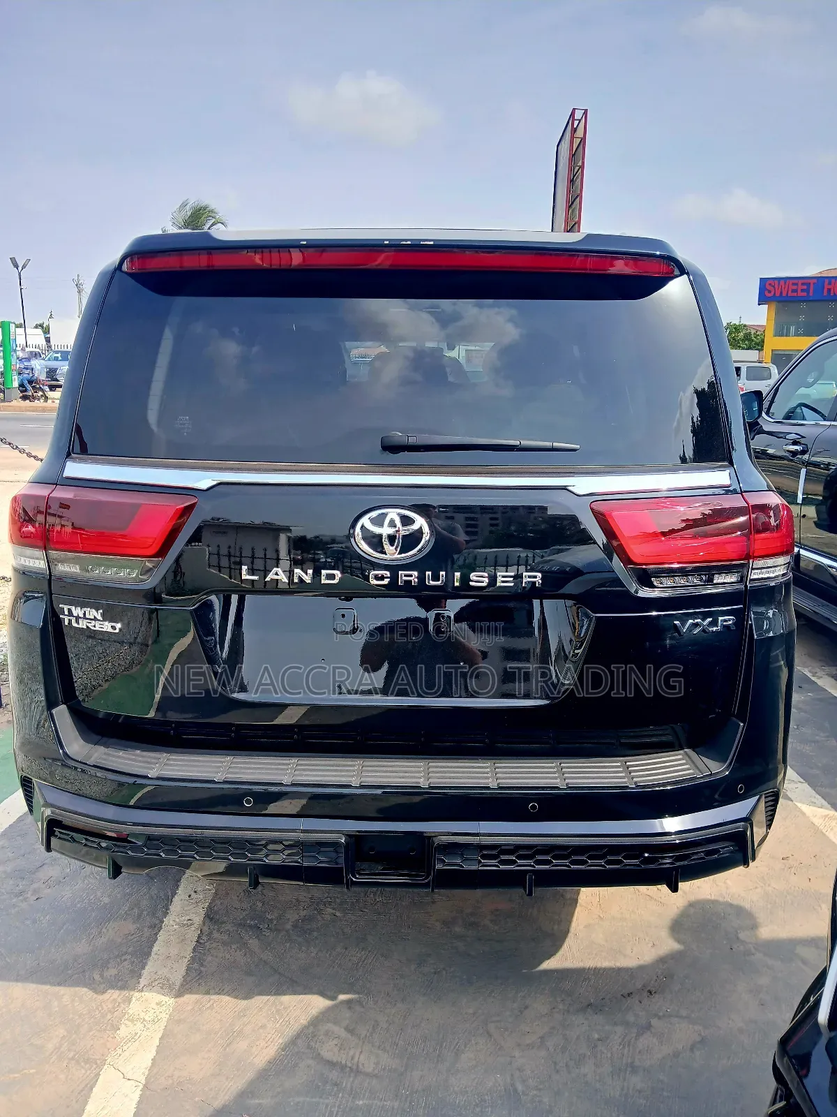 New Toyota Land Cruiser LC300 2024 Black