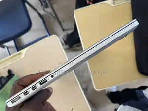 Laptop Apple MacBook Pro 16GB Intel Core i7 SSD 256GB