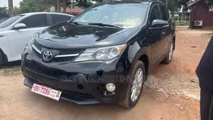 Toyota RAV4 LE AWD (2.5L 4cyl 6A) 2017 Black