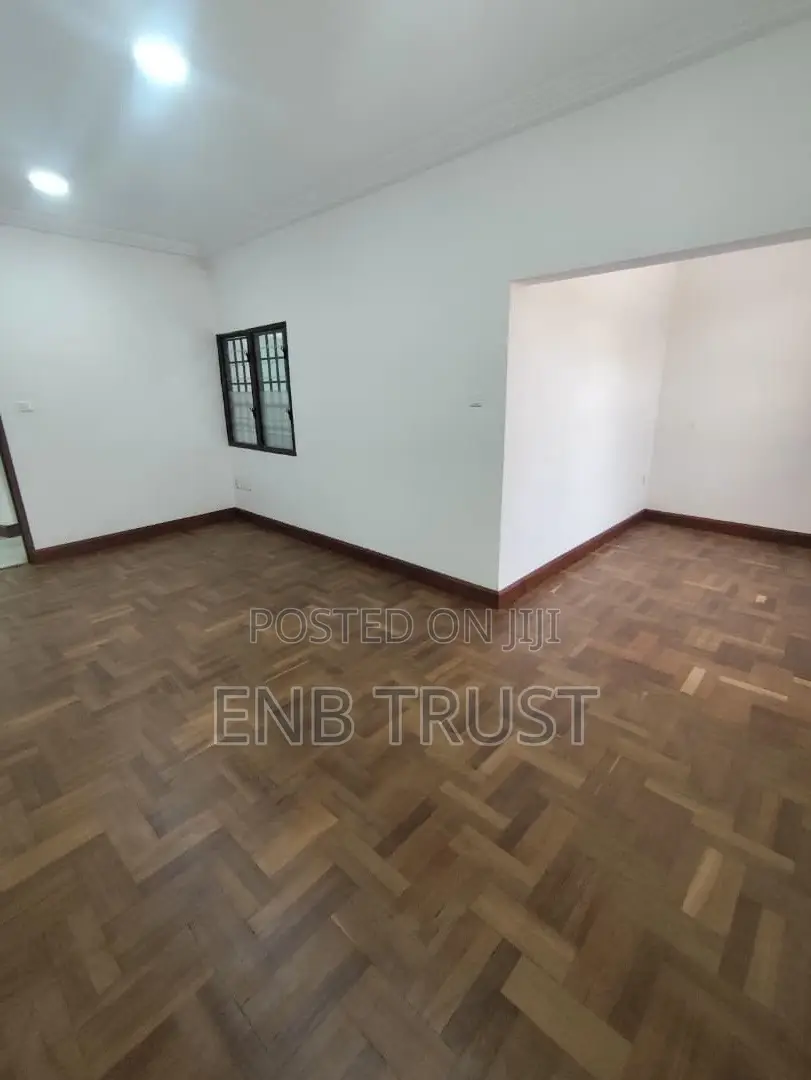 15bdrm Duplex in Roman Ridge, Prisons School Area for rent